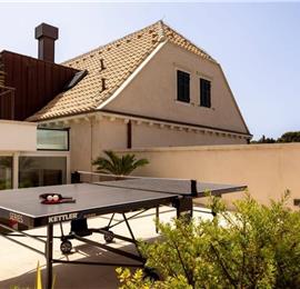 Luxury 7 Bedroom Villa with Heated Pool, Gym, Sauna, Jacuzzi and Sea Views in Dubrovnik, Sleeps 12-14